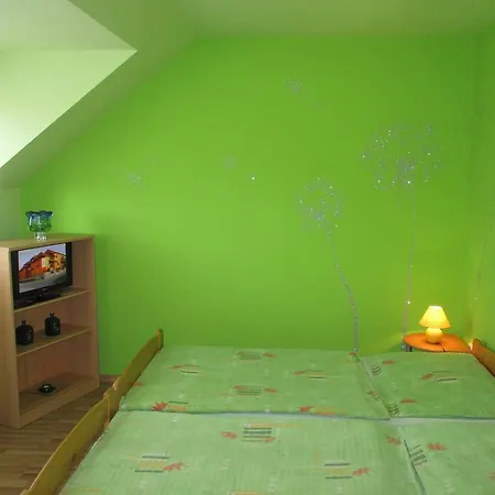 U Mikulincu